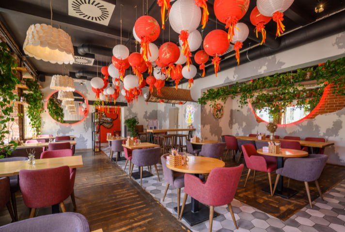 стулья в обивке из разноцыетной ткани рогожка.jpg